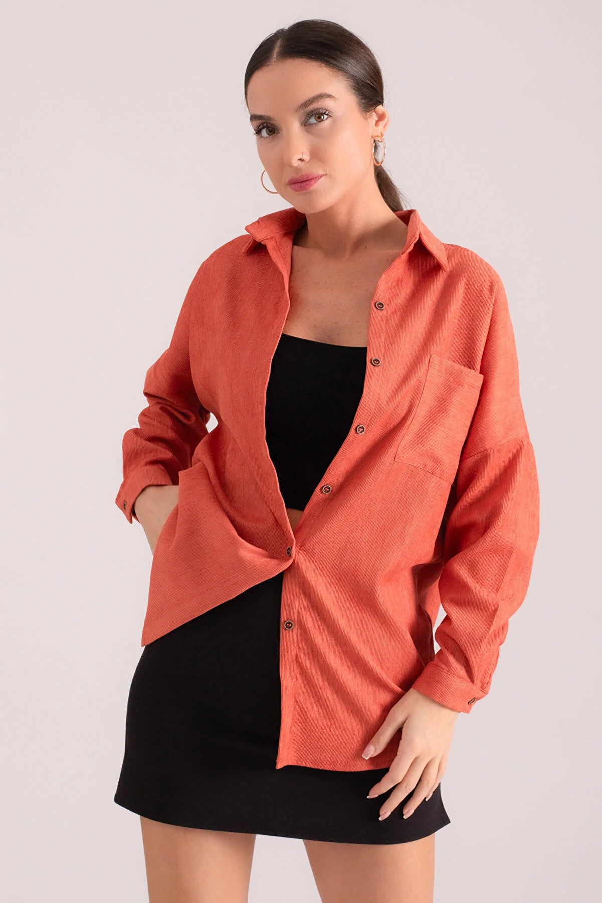 Armonika Women's Salmon Pocket Oversize Slim Corduroy Shirt Trendy Tie-Front Short Shirt